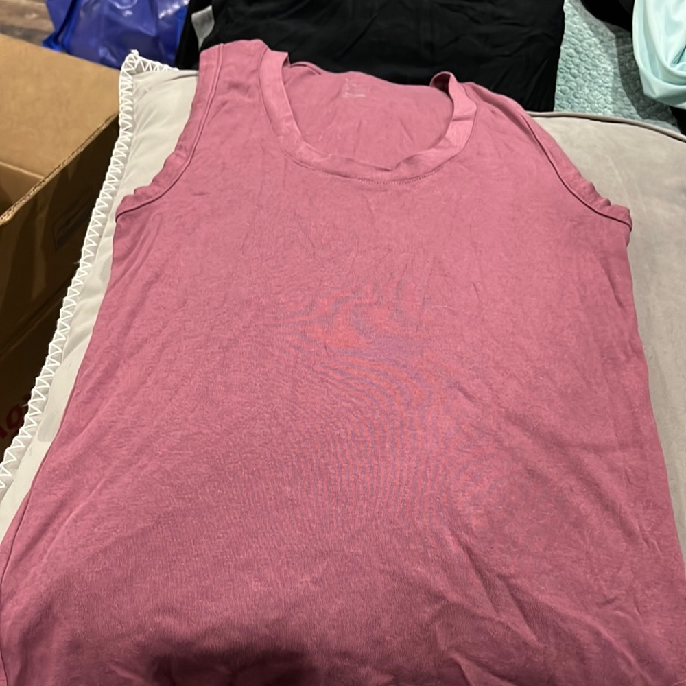 Maroon tank top super soft